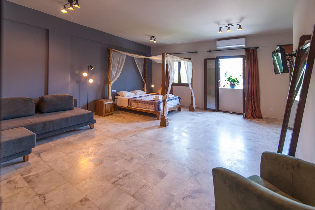 חאניה Minoos Hotel מראה חיצוני תמונה